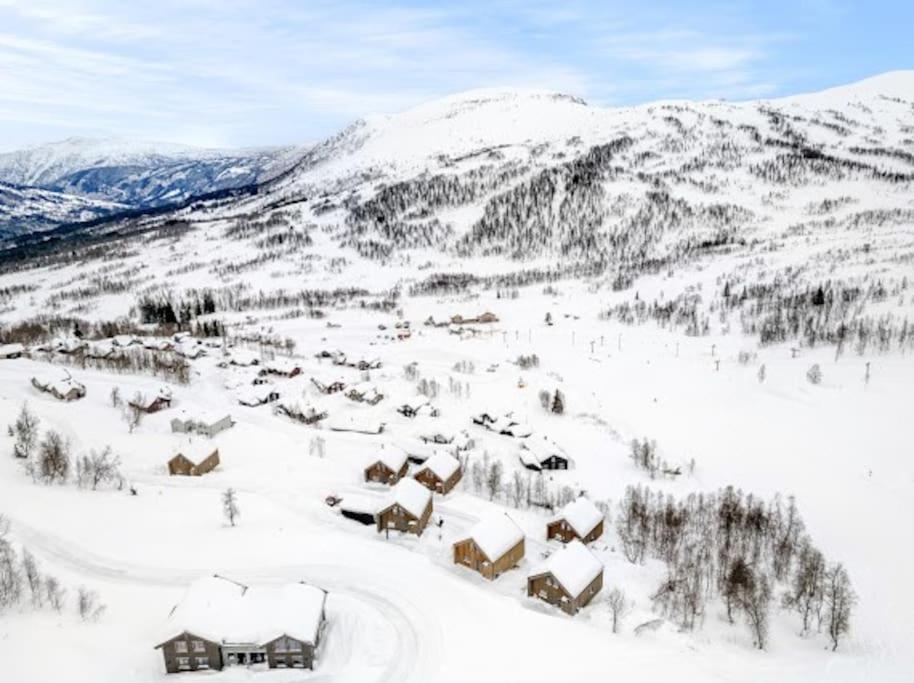 Flygende Utsiktshytte Med Magisk Utsikt Sogndal Exterior foto